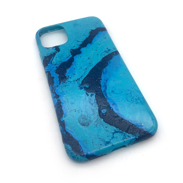 Hydro Dipped Phone Cases in Blue and Black - iPhone 11