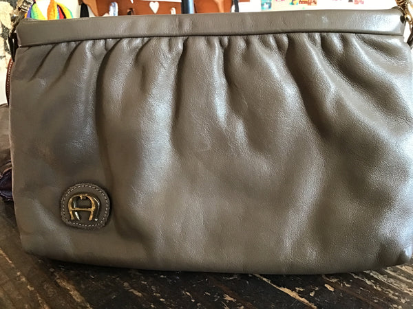 Vintage Bags & Totes