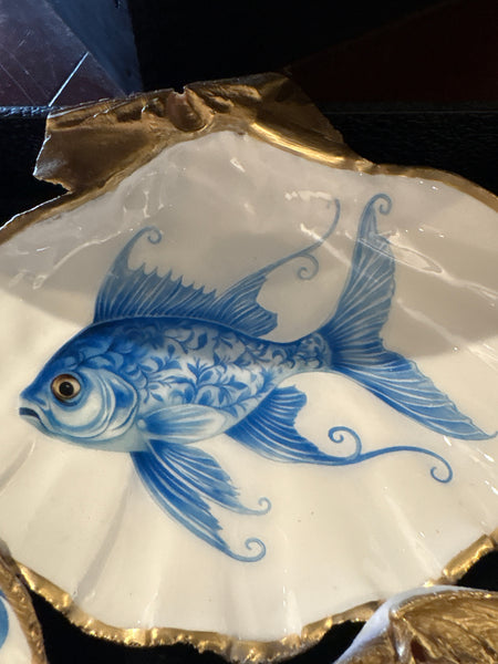 Decoupage shells