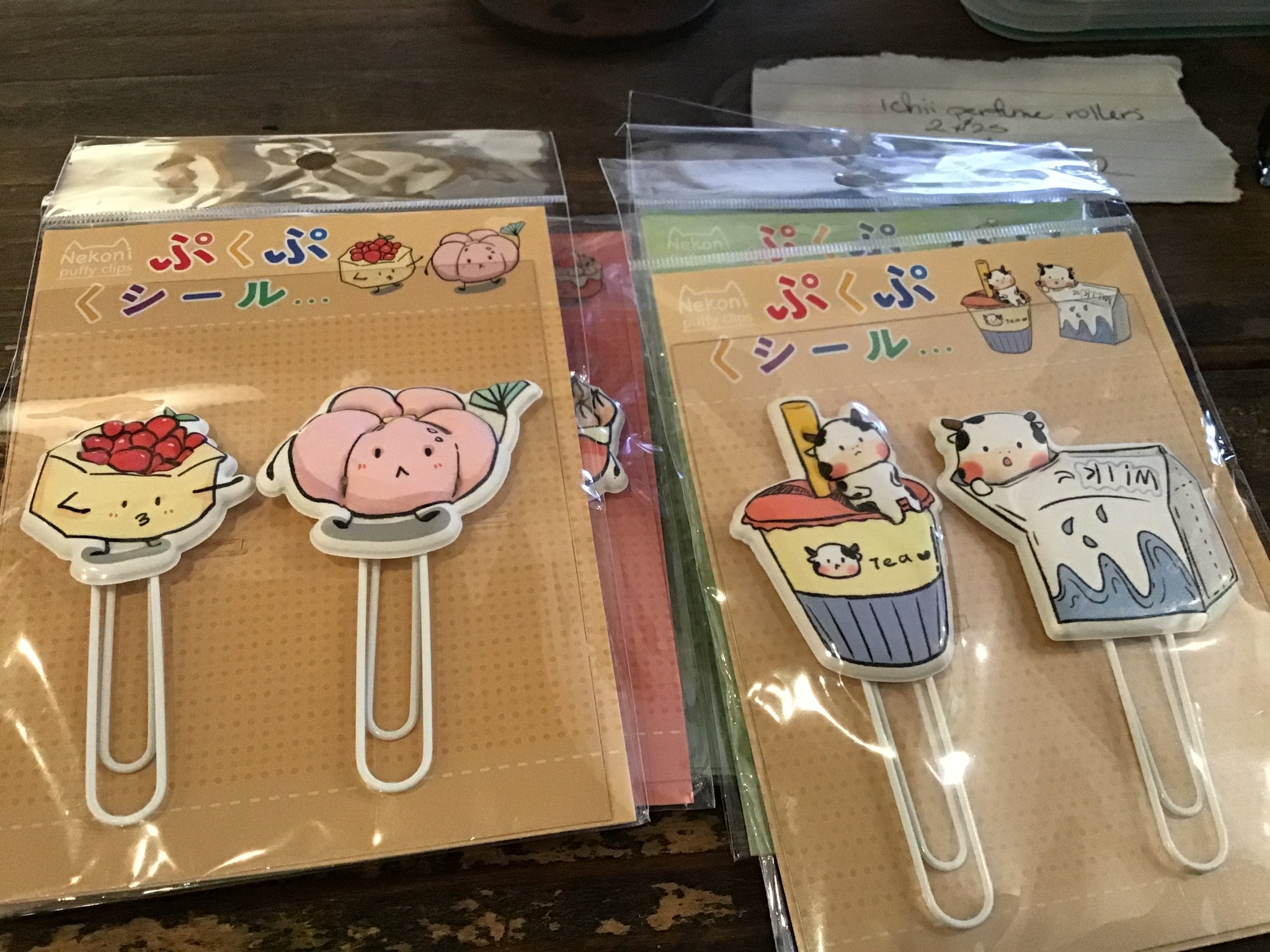 Mini shop paper clips