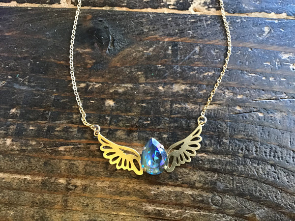 Gem with wings necklace