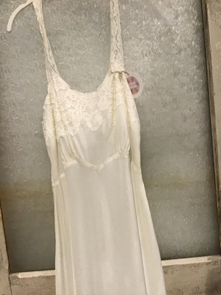 Vintage Dresses & Skirts