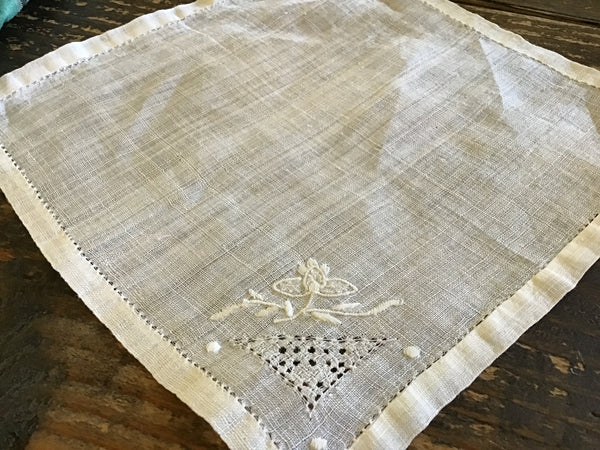 Table clothes/ Linens