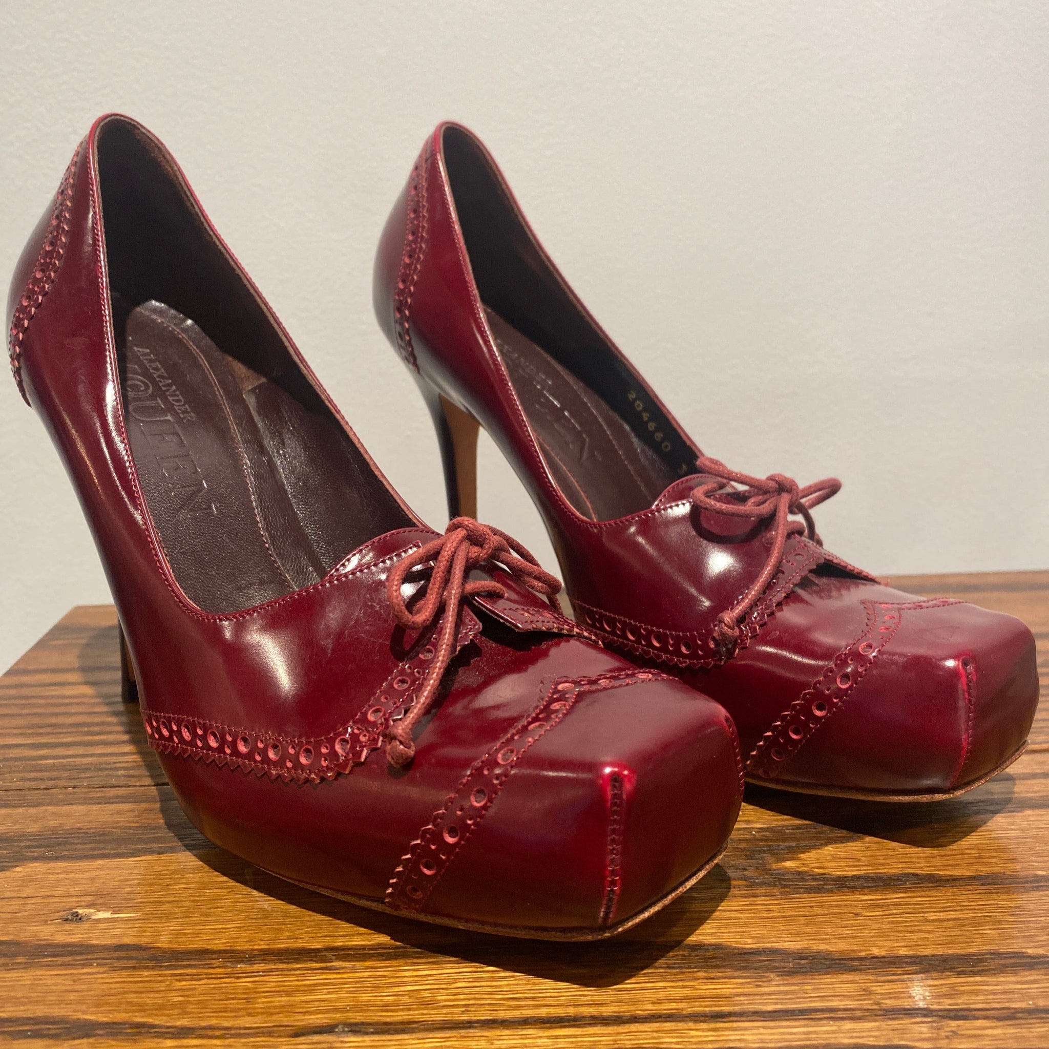 Alexander McQueen Red Bank Artisan Collective Alexander McQueen Red Bank Artisan Collective