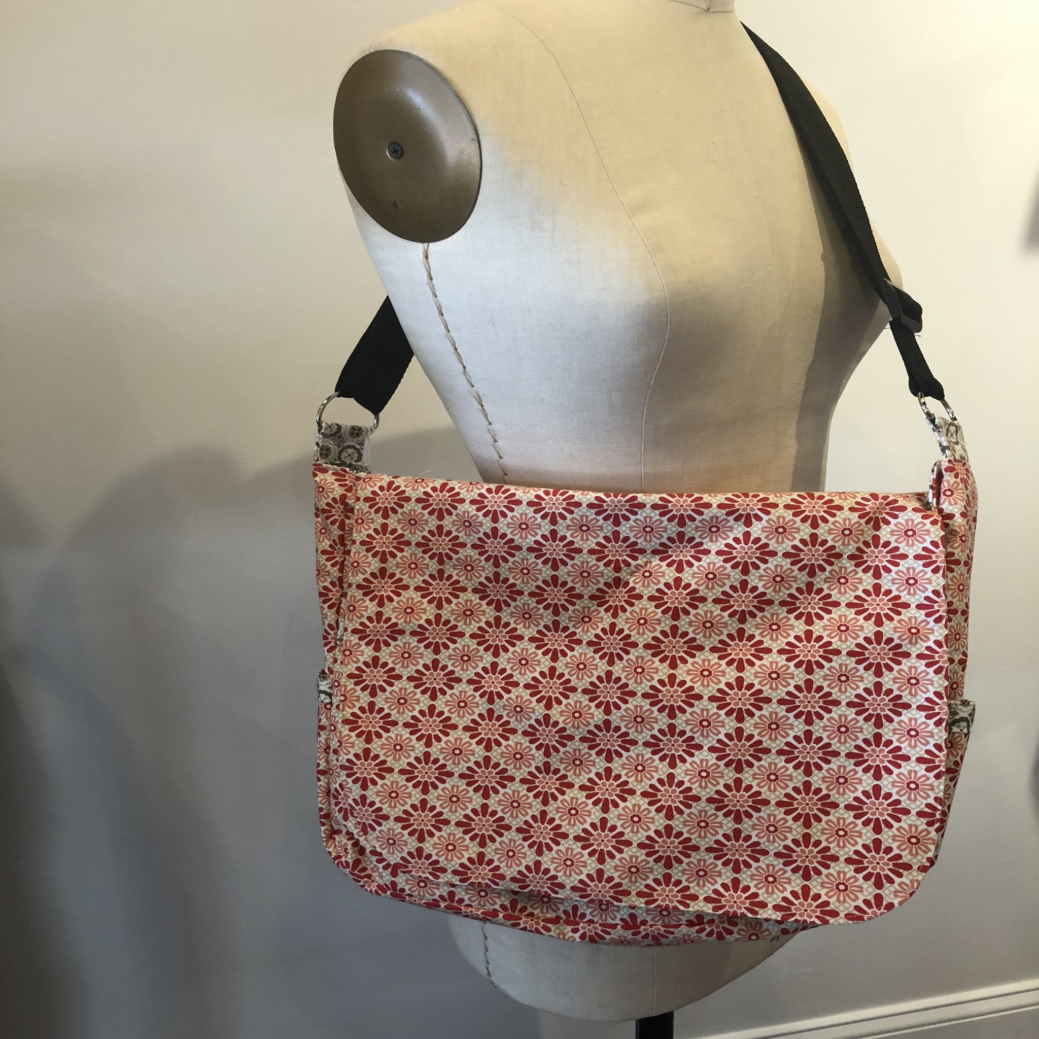 Cath kidston cheap reversible messenger bag