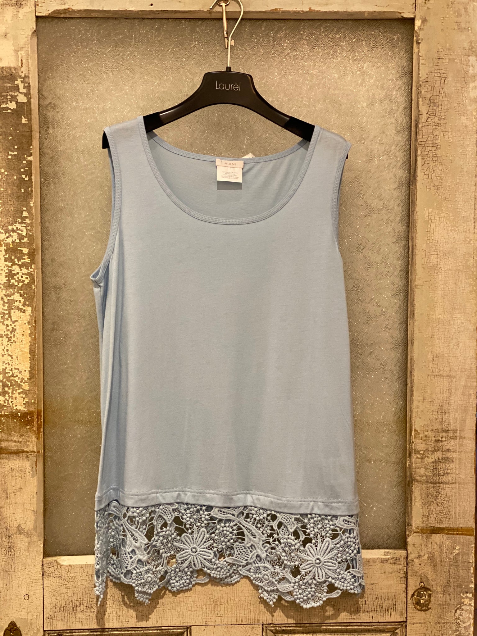 Riani Sleeveless Silver Lace Top