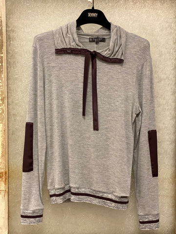 Tricot Chic Gray Knit Top