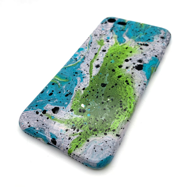 Hydro Dipped Phone Cases in Green Blue White and Black - iPhone 7, iPhone 8, iPhone SE (2020)